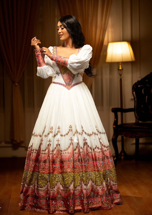 ለኢትዮጵያ ሠርግ የሚሆን ነጭና ቀይ የሙሽራ ሐበሻ ልብስ