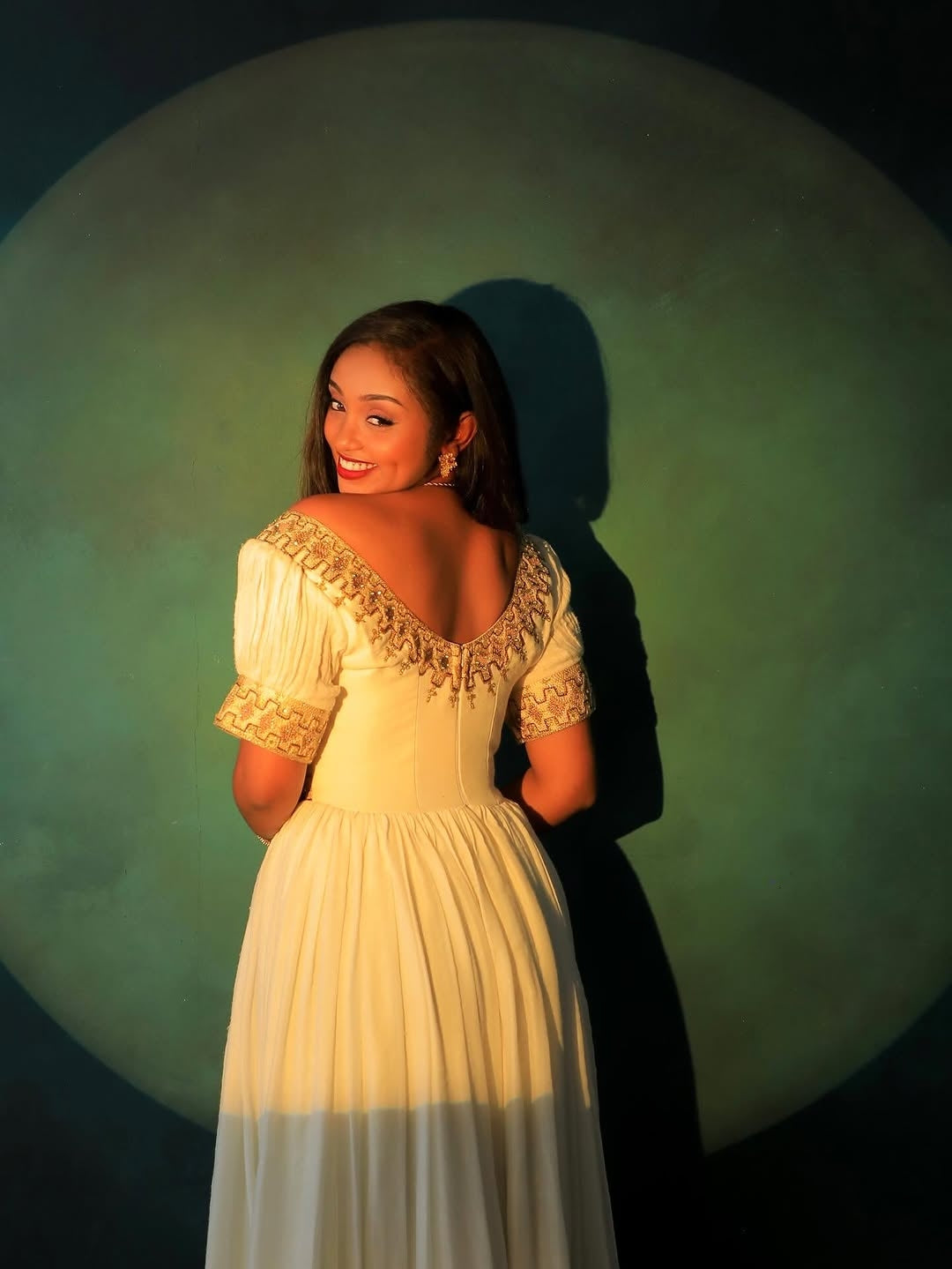 Gold Ethiopian Traditional Dress – Elegant Habesha Kemis for Weddings, Cultural Celebrations, Engagement Ceremonies and Special Occasions