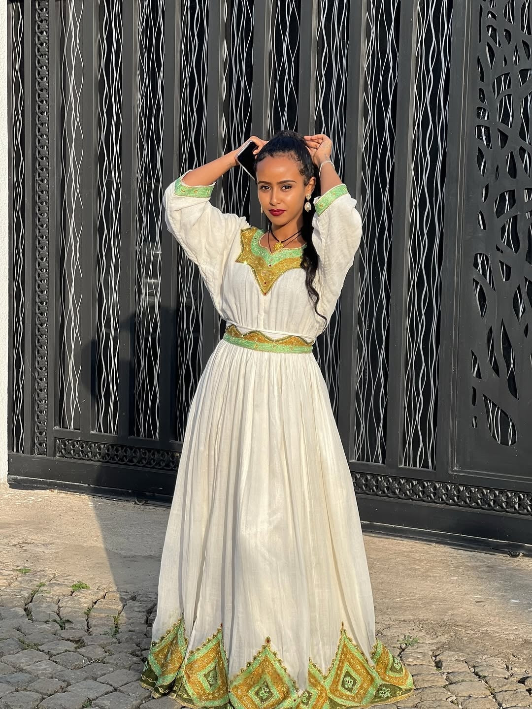 ethiopian dress traditional Green Habesha Kemis – Elegant for Simple O – Habesha Outlets Am I crazy?? Zara SizeGuide=size-guide-dresses Color and height measurements Style:75-1122
