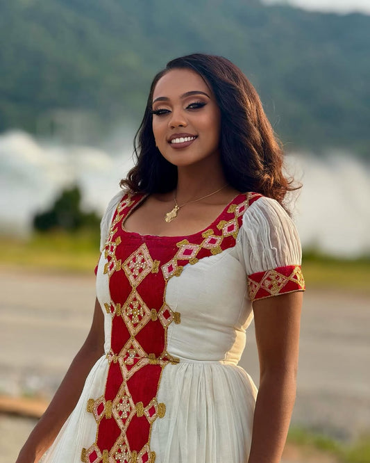 ሀገር ባህል ልብስ | ነጭ ሐበሻ ልብስ በቀይ ጥልፍ የተዋበ