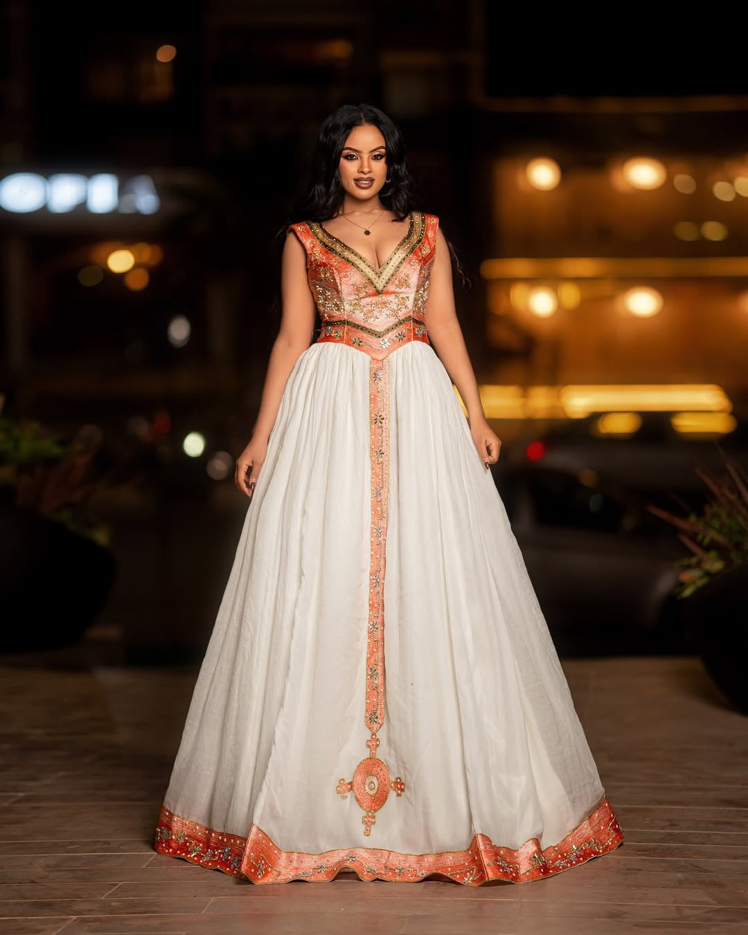 Elegant White & Gold Ethiopia Culture Dress – Traditional Hand-Embroid – Habesha Outlets