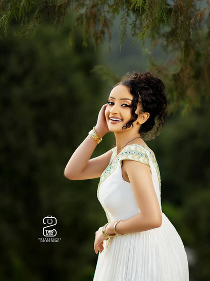 Green Habesha Kemis – Simple Sleeveless Ethiopian Traditional Dress for Cultural Gatherings and Everyday Elegance
