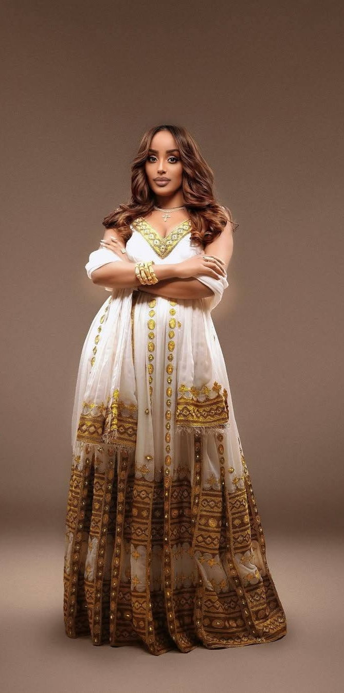 የወርቅ ሃበሻ ቀሚስ – በእጅ የተሠራ የኢትዮጵያ ልብስ ለሴቶች