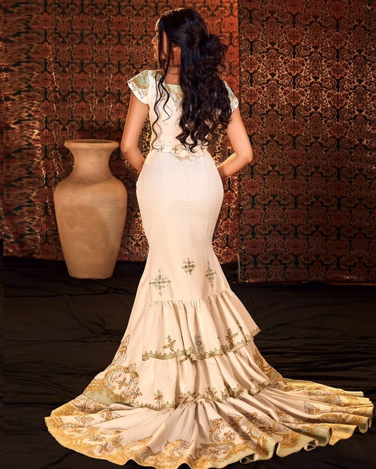 Green Habesha Kemis Mermaid Style – Fitted Ethiopian Traditional Dress with Flared Hem for Weddings, Elegant Celebrations, and Special Occasions