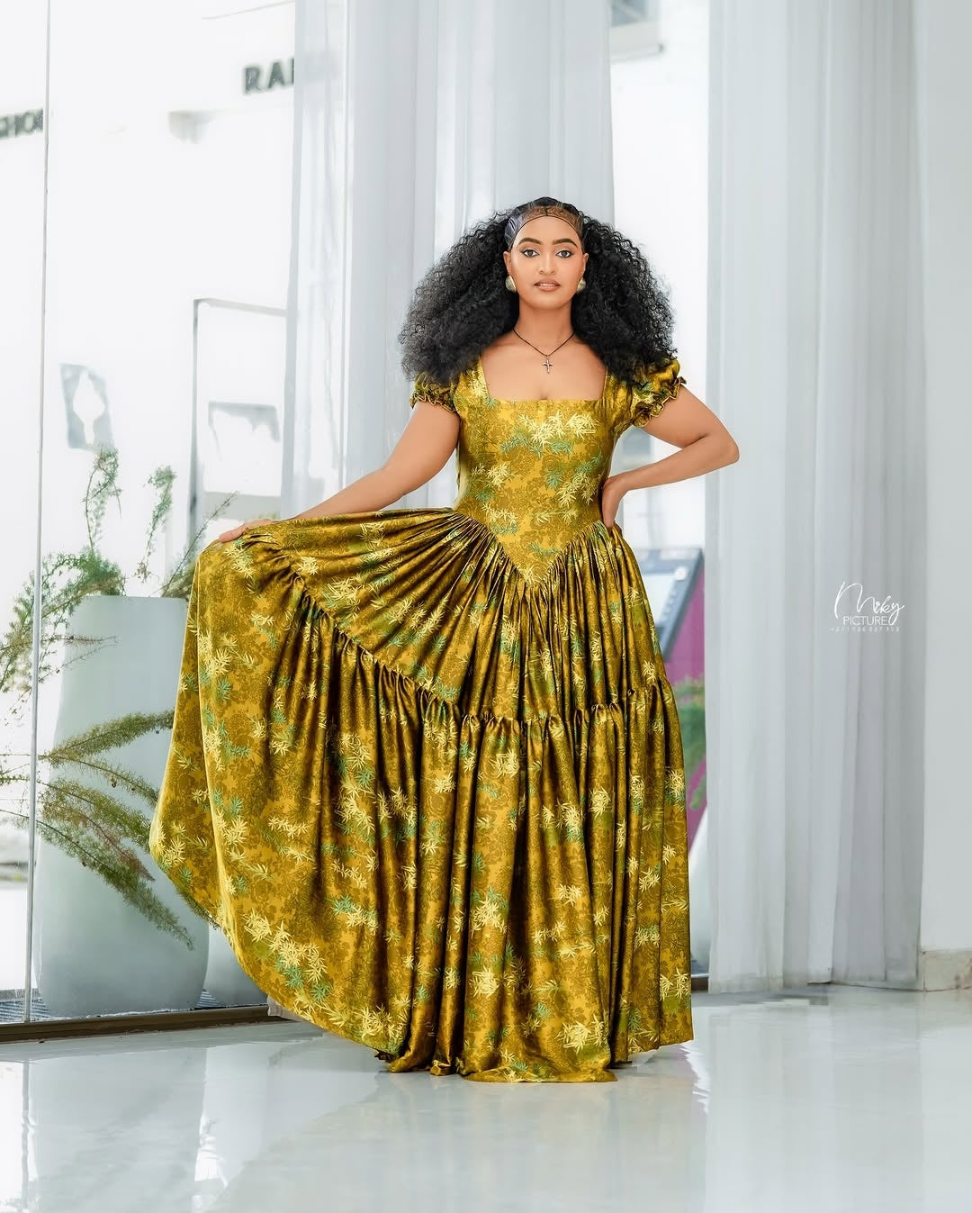 Gold Chiffon Ethiopian Dress – Lightweight Habesha Outfit with Flowing Design for Weddings and Special Occasions