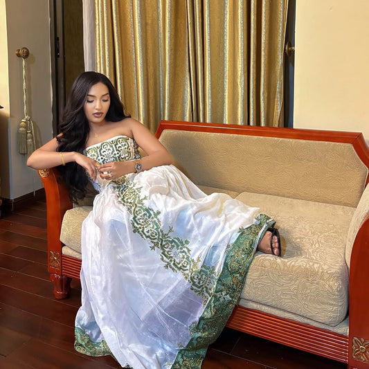 አረንጓዴ የኢትዮጵያ ልብስ | ለሠርግ የሚያምር ሐበሻ ልብስ