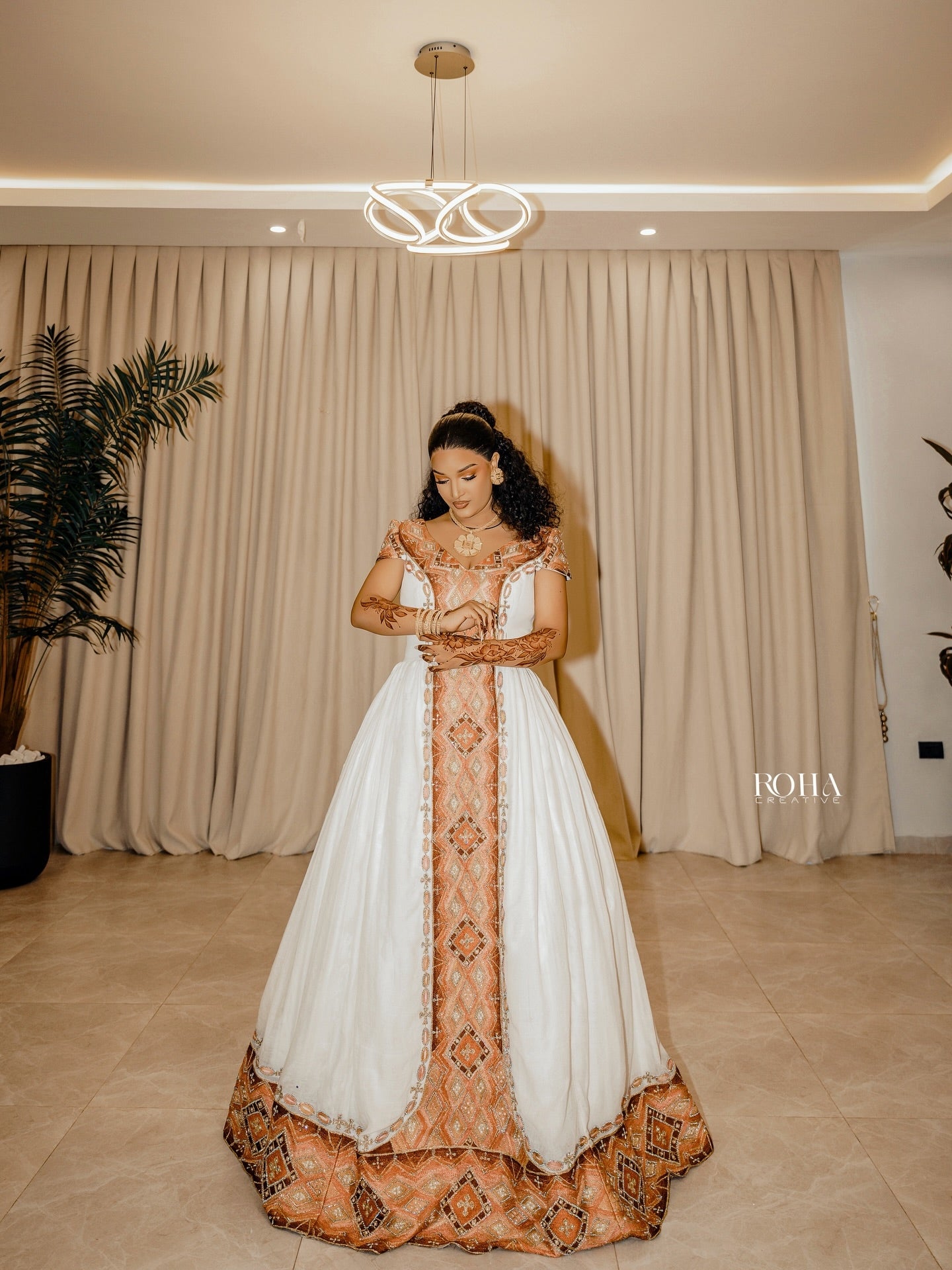 Gold Habesha Dress – Elegant Handwoven Zuria with Geometrical Tilf for Weddings
